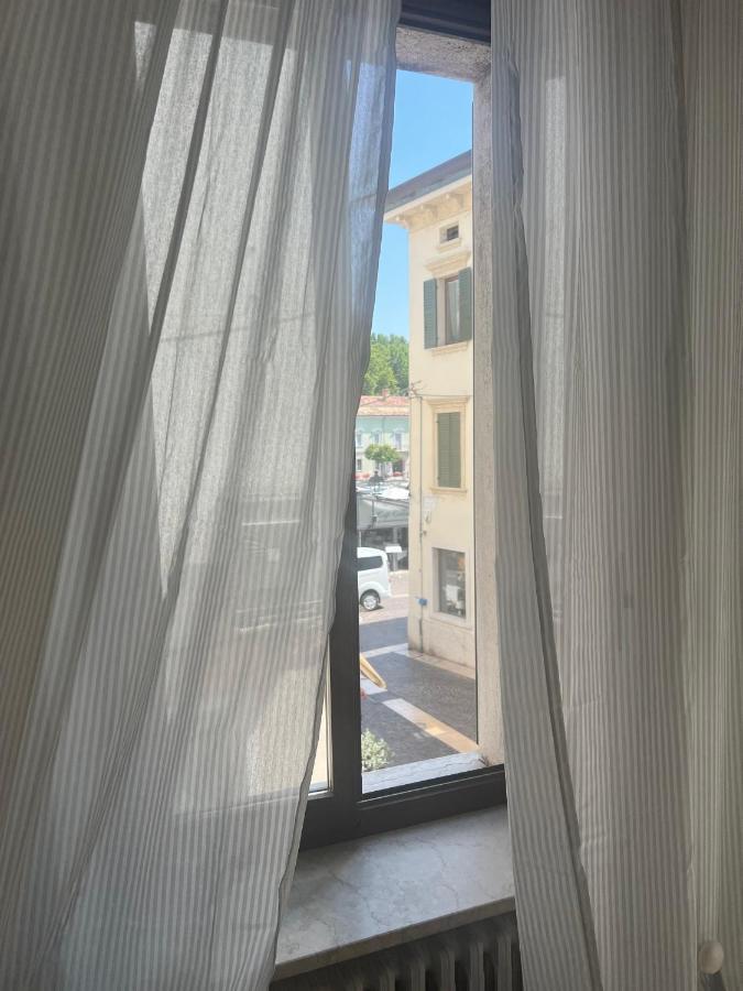 La Torretta Apartment 佩斯基耶拉德加达 外观 照片