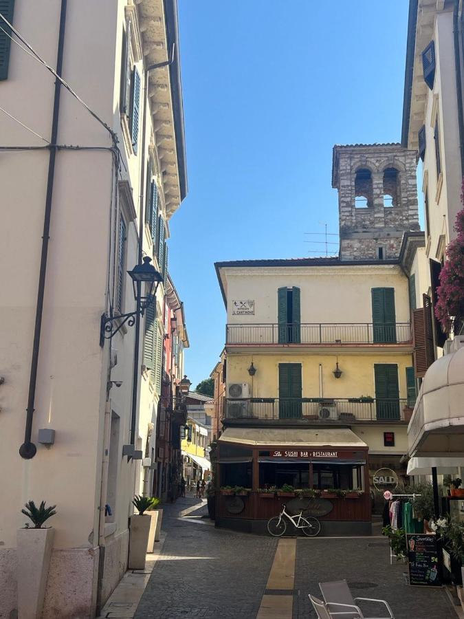 La Torretta Apartment 佩斯基耶拉德加达 外观 照片