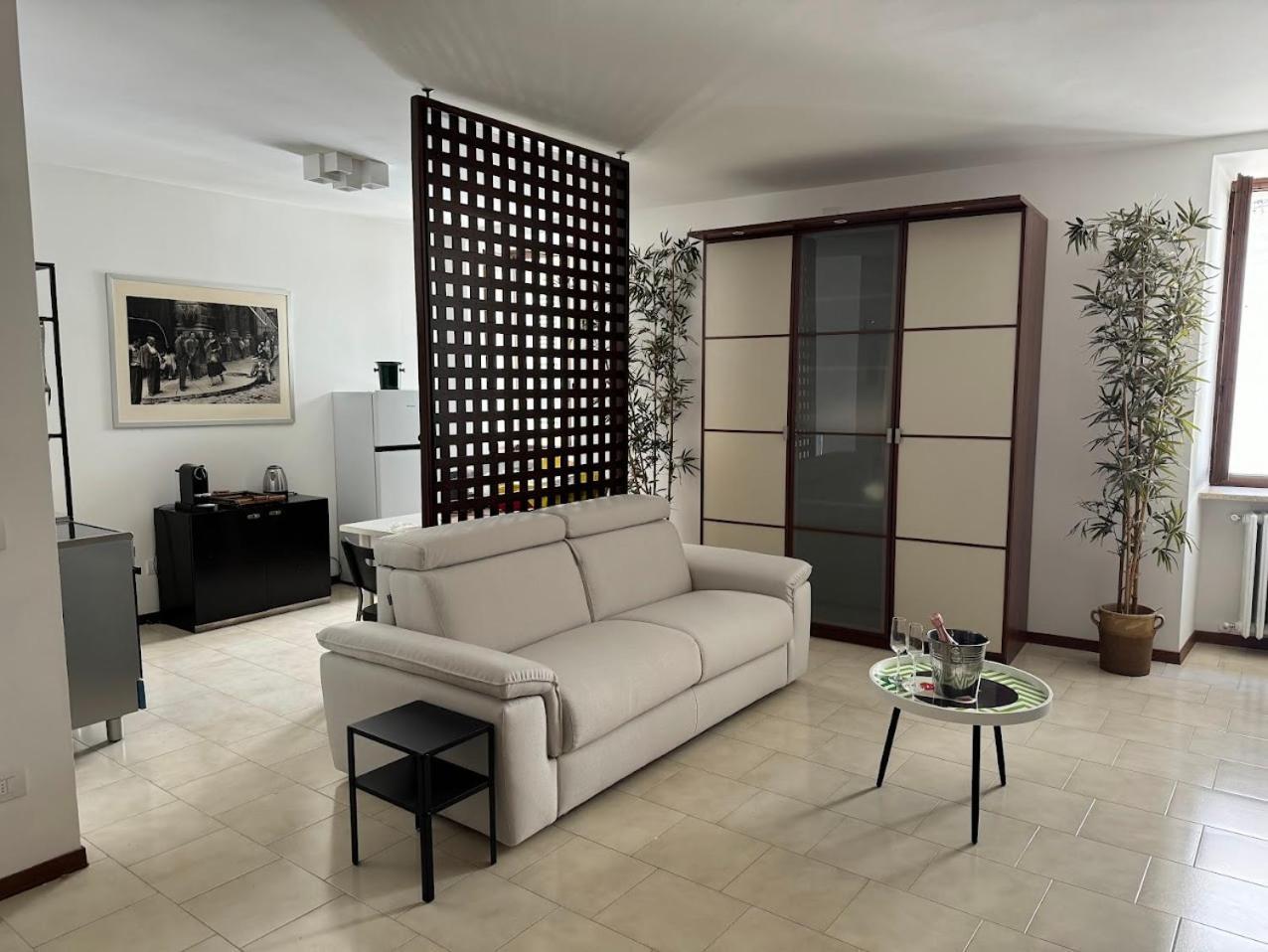 La Torretta Apartment 佩斯基耶拉德加达 外观 照片