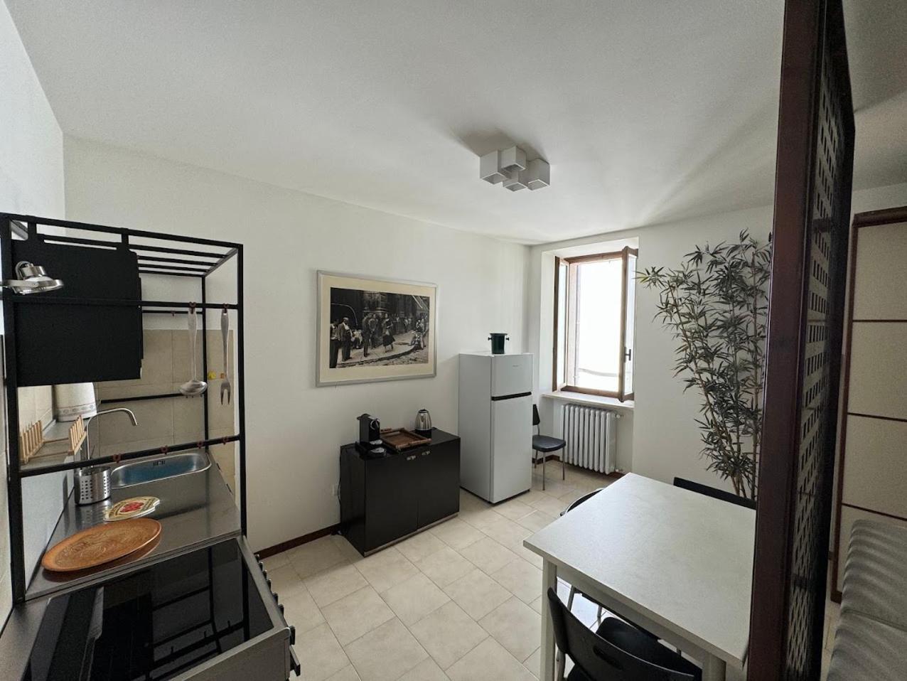 La Torretta Apartment 佩斯基耶拉德加达 外观 照片