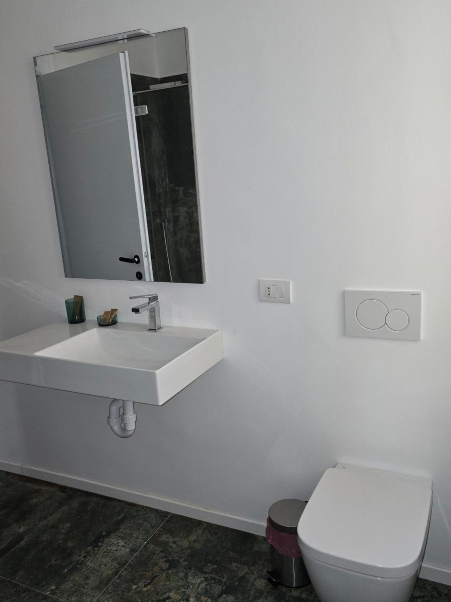 La Torretta Apartment 佩斯基耶拉德加达 外观 照片