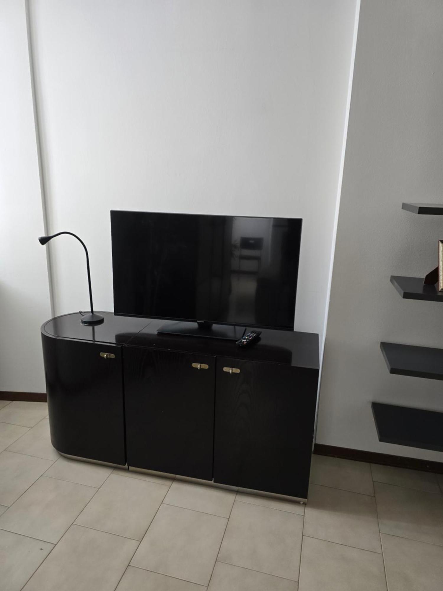 La Torretta Apartment 佩斯基耶拉德加达 外观 照片