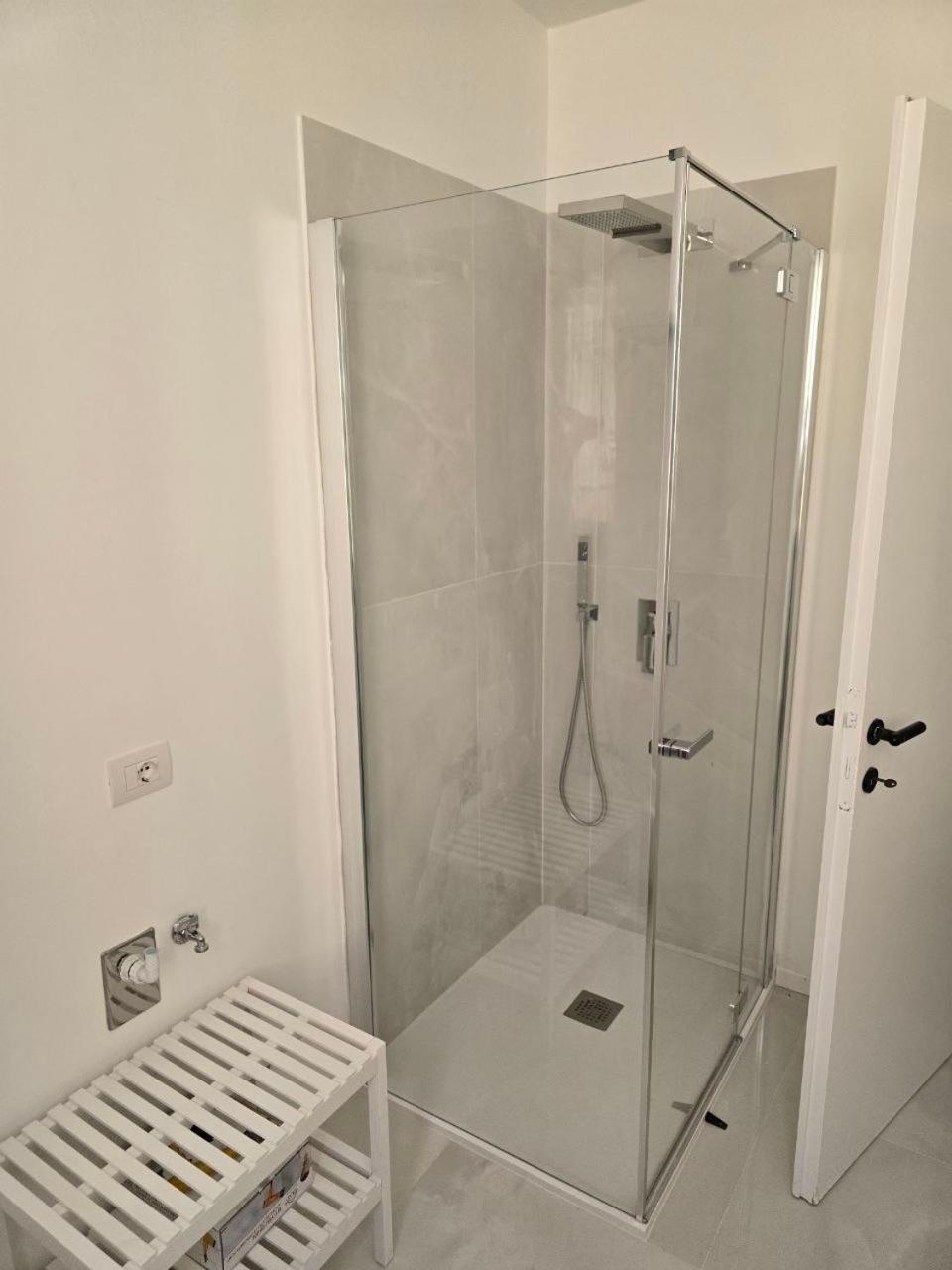 La Torretta Apartment 佩斯基耶拉德加达 外观 照片