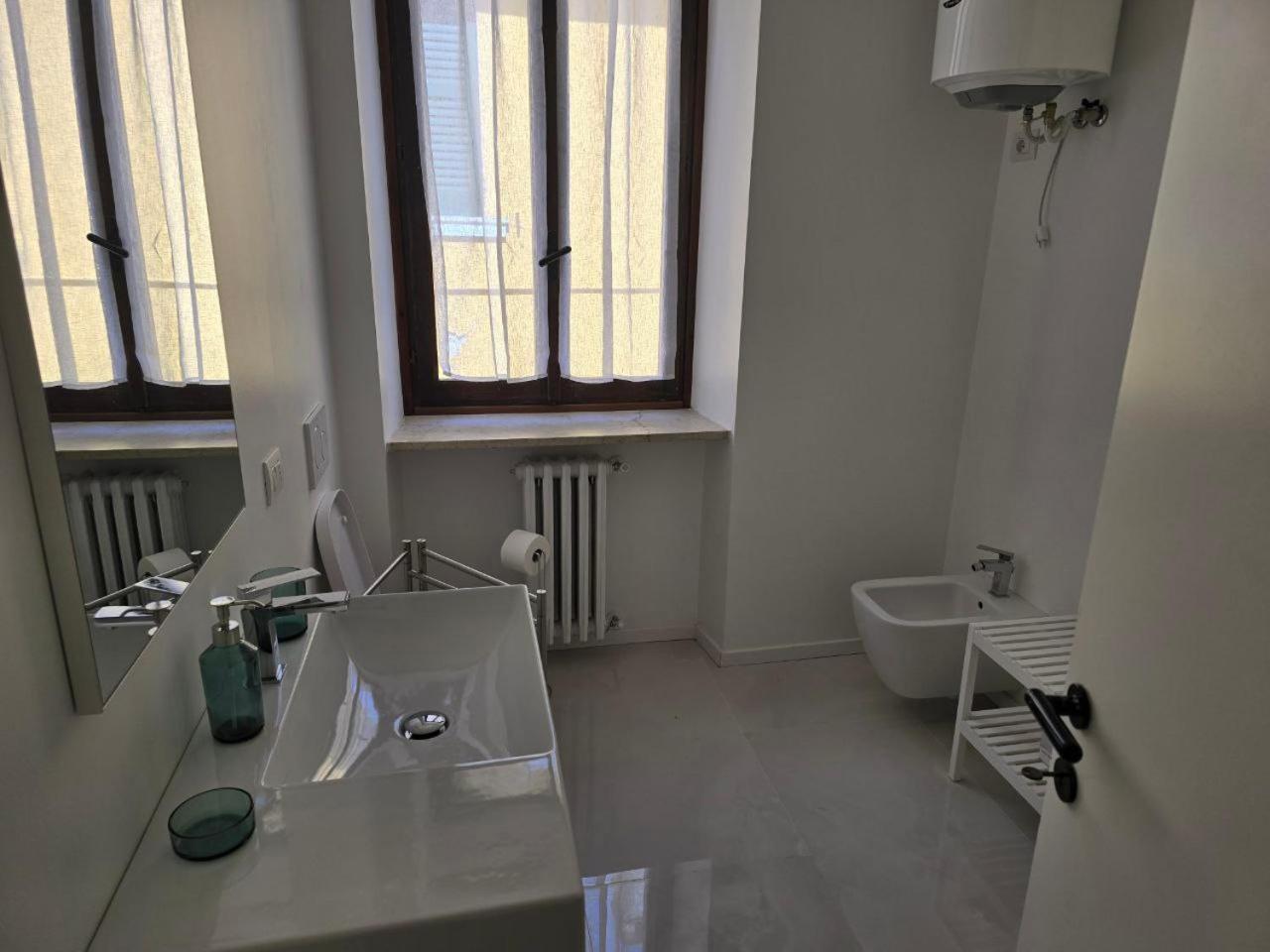La Torretta Apartment 佩斯基耶拉德加达 外观 照片